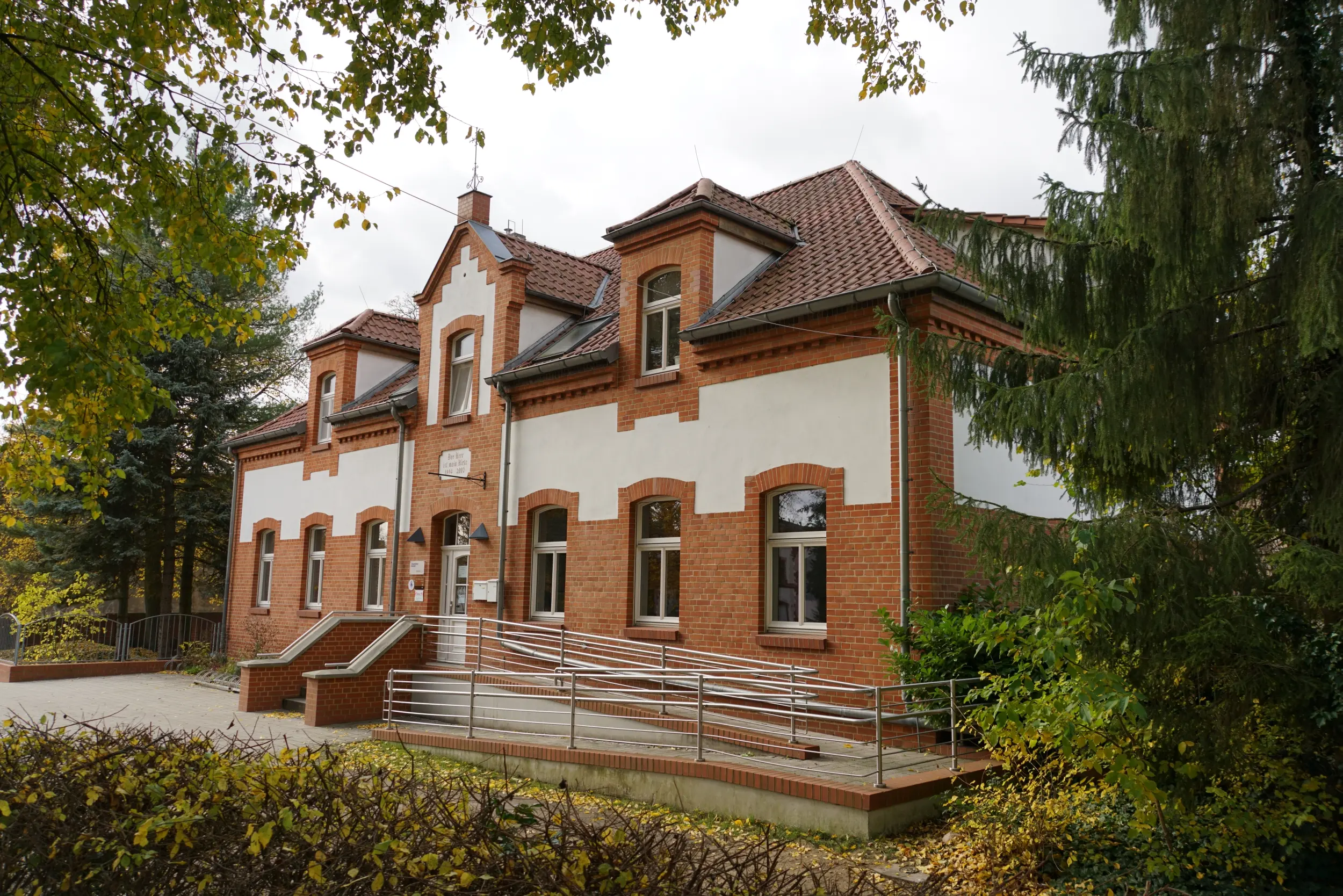 Pfarrhaus mit Gemeindebüro